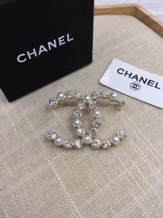 Chanel Brooch 439